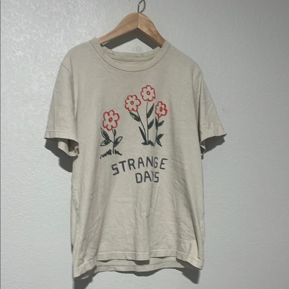 imogene + willie Tops - Imogene +Willie Strange Days Cream Graphic T-Shirt